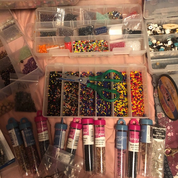 HUGE BEAD LOT! - Picture 2 of 8